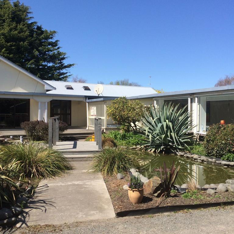 Bed and Breakfast Water Lily Garden Christchurch Esterno foto